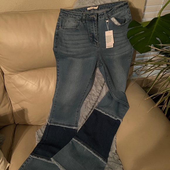 Lux Mode Jeans - Picture 2 of 2